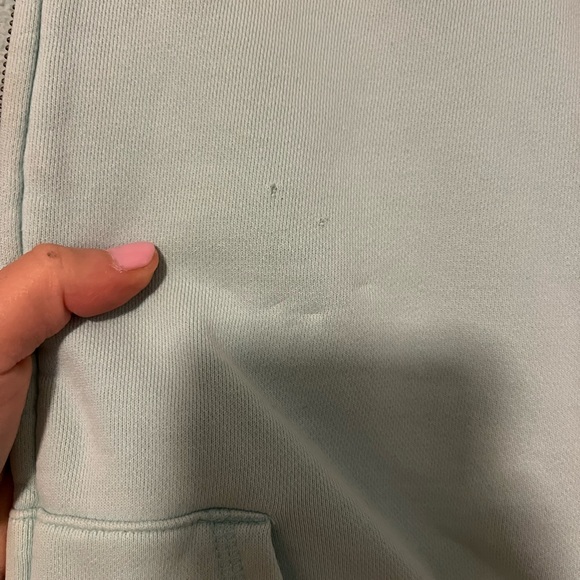 ARITZIA / TNA LOGO ZIP UP SWEATER - Picture 5 of 5